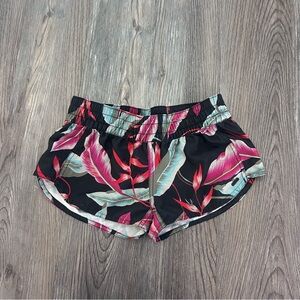 Volcom women’s board shorts XS